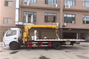 沪东新村附近汽车轮胎更换